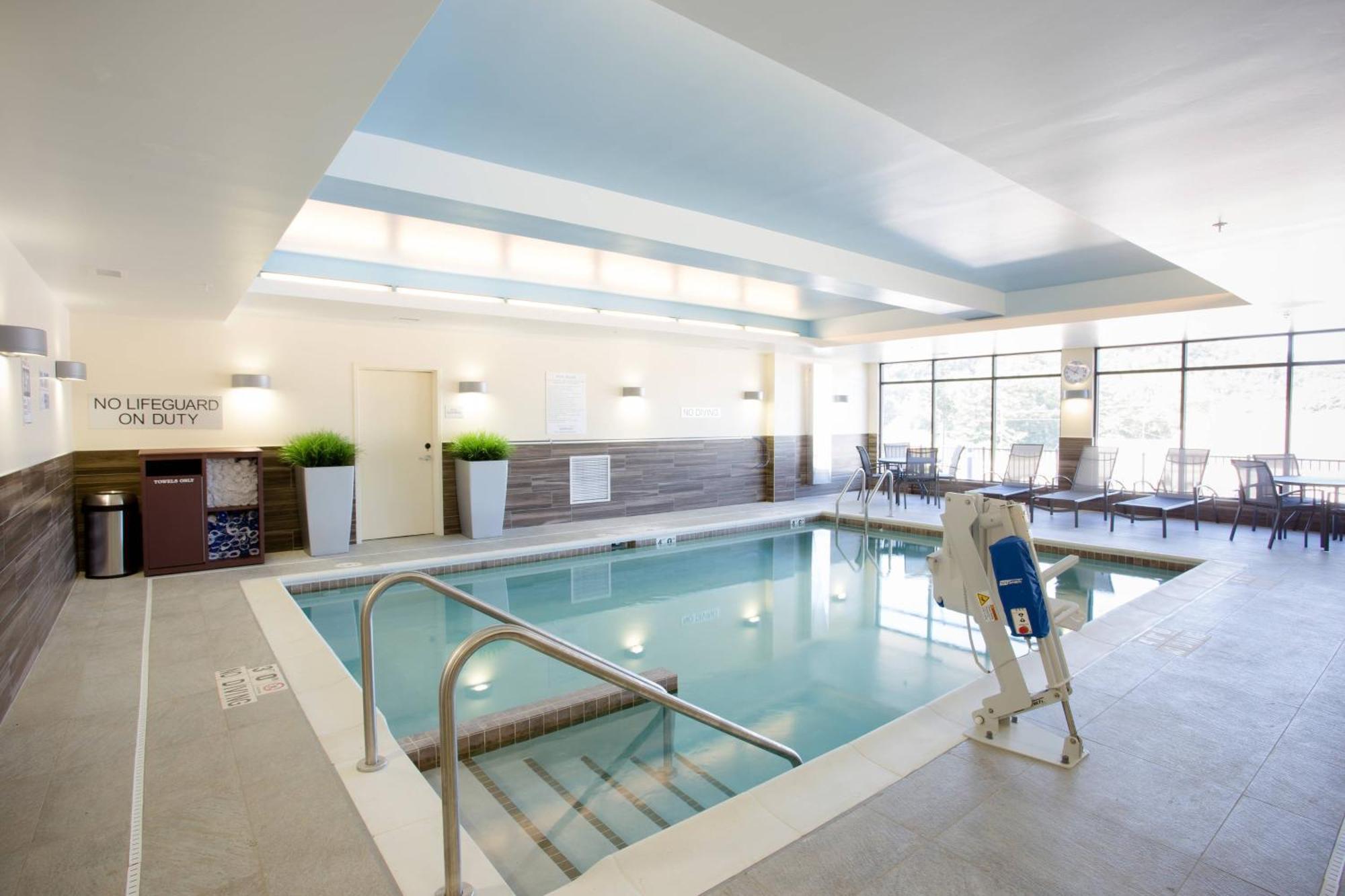 Fairfield Inn & Suites By Marriott Decorah Buitenkant foto